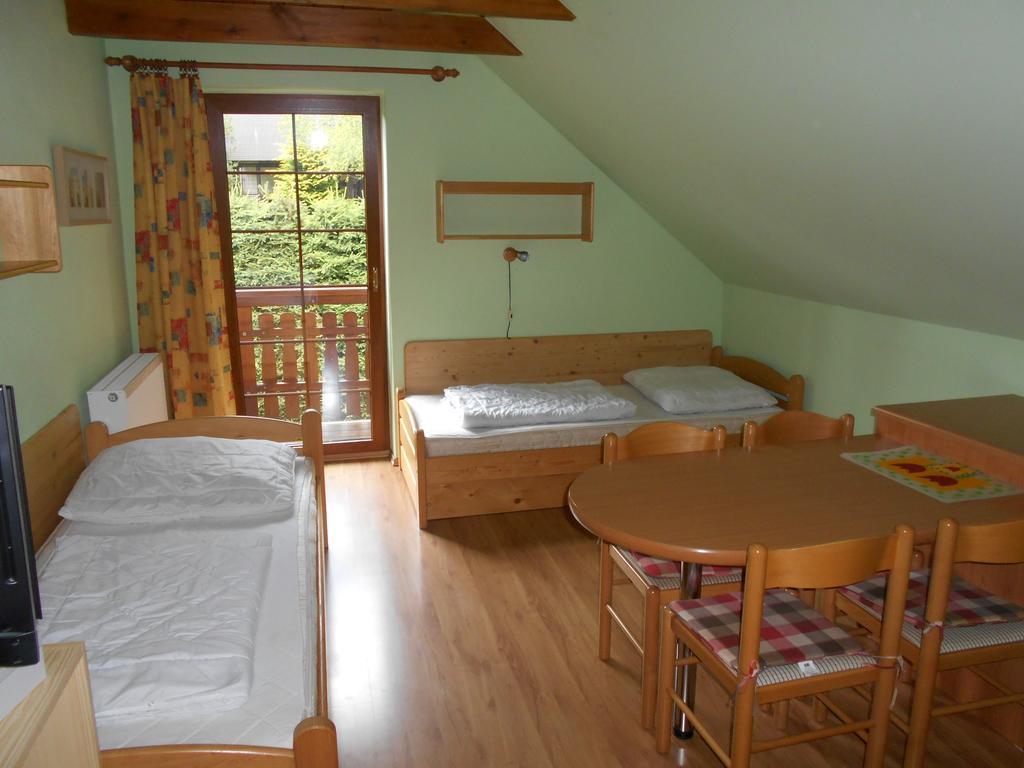 Apartmany Base Camp Železná Ruda Екстериор снимка